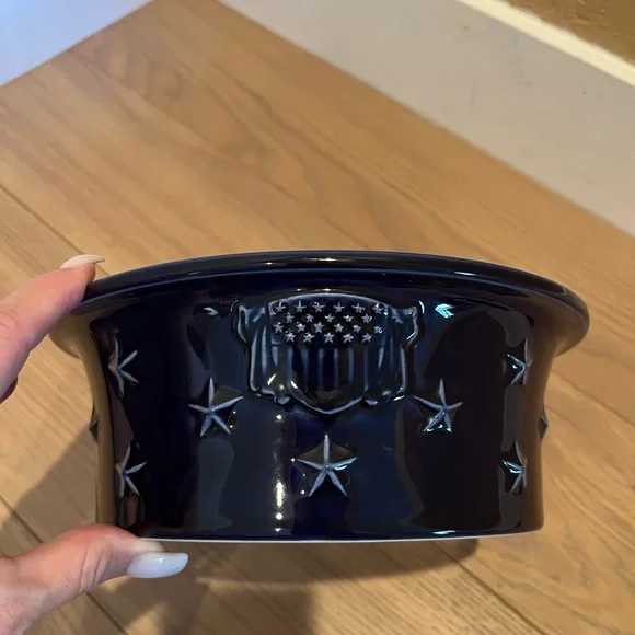 Longaberger navy Pottery 1 1/2 quart with Lid Patriotic Design - Picture 11 of 11